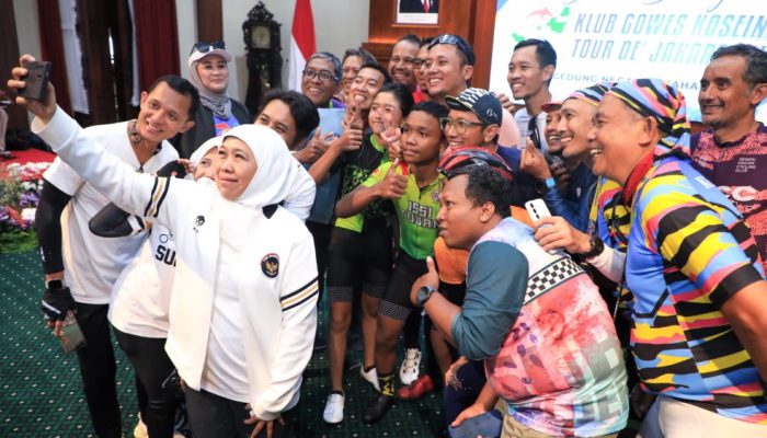 Gubernur Khofifah Sambut Peserta Gowes Tour de’ Jakarta–IKN, Ajak Gaungkan Spirit Kebersamaan dan Kenusantaraan
