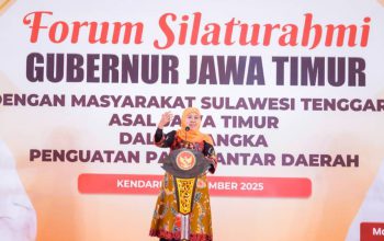 Silaturahmi di Kendari, Gubernur Khofifah Ajak Perantau Jatim Jadi Jembatan Kolaborasi Usaha Nasional