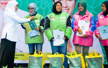 Sambut Ramadan 1447 Hijriah, Gubernur Khofifah Berbagi Kebahagiaan Bersama 850 Bunda Ojol dan 455 Jemaah Islamic Center Surabaya