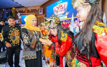 Momentum Hari Seni Sedunia 2026, Khofifah Perkuat Peran Seni di Jawa Timur