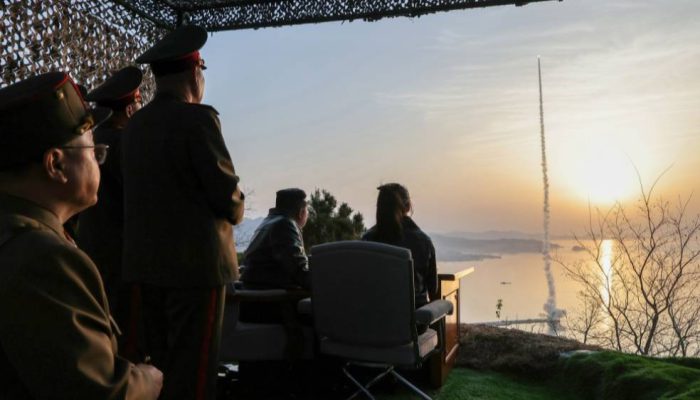 Korut Kembali Uji Rudal Balistik, 5 Hwasong-11 Diluncurkan Sekaligus