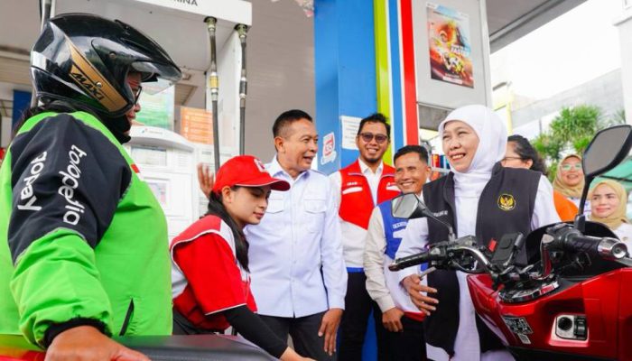 Gubernur Jawa Timur Apresiasi Ojol Perempuan, Bagi-Bagi BBM Gratis di Malang