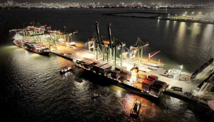 Layanan SCJX X-Press Feeders Masuk TPK Teluk Lamong, Perkuat Jalur Perdagangan Surabaya–Tiongkok Selatan