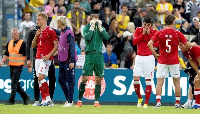 Christian Eriksen Kolaps Lagi, Laga Denmark vs Ukraina Resmi Dibatalkan