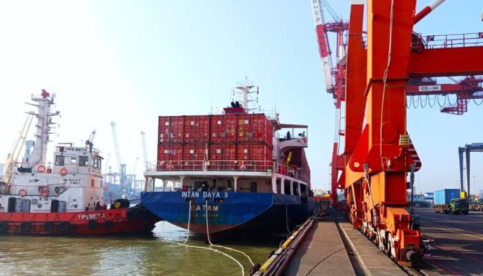 Kolaborasi Regulator dan Operator Lewat EAZI Perkuat Daya Saing Pelabuhan Tanjung Perak
