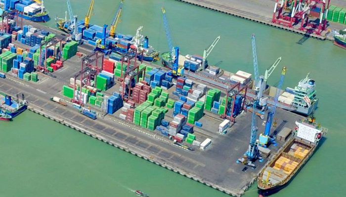 Terminal Teluk Lamong Tembus 1,2 Juta TEUs, Bukti Penguatan Jawa Timur sebagai Pusat Logistik Internasional