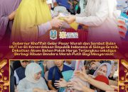 Gubernur Khofifah Dorong Semangat Kemerdekaan Lewat Pasar Murah dan Pembagian Bendera Merah Putih di Gresik